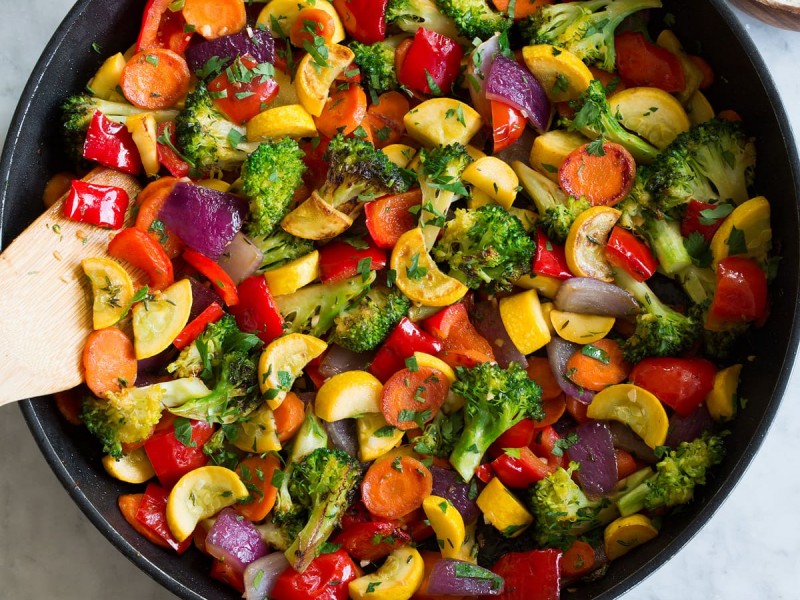 Sautéed vegetables in olive oil 
